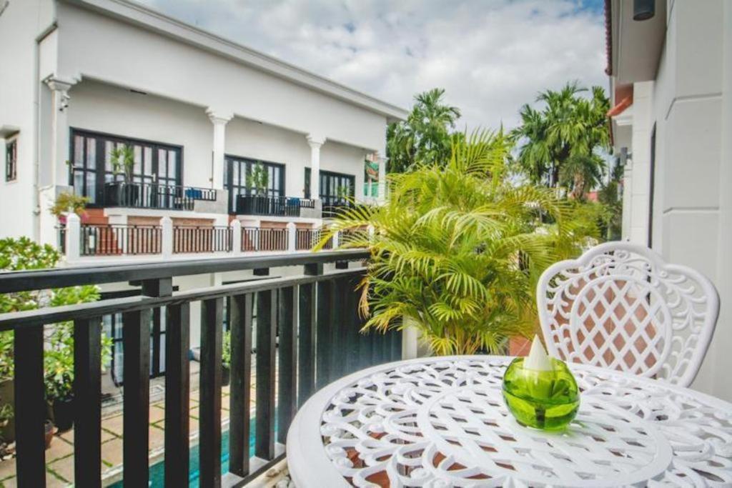 Mulberry Hotel Ciudad de Siem Riep Exterior foto