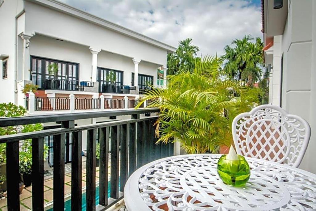 Mulberry Hotel Ciudad de Siem Riep Exterior foto